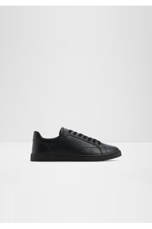 Calzado corte bajo poker