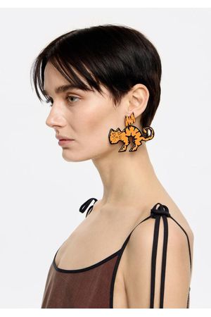 zarcillos figura de tigre esmaltado