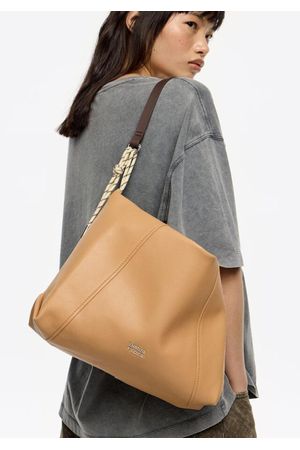 Cartera paper mediana efecto piel sahara