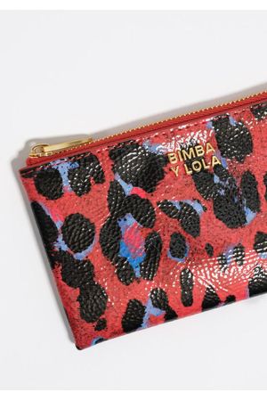 monedero con textura animal print