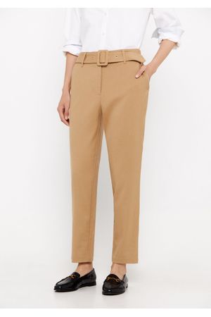 Pantalón de vestir con cinturón