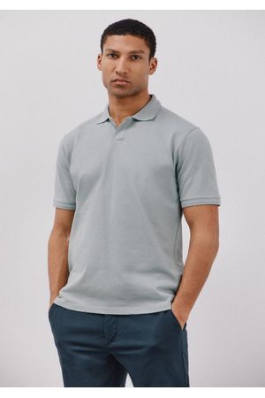 Polo estructura cuello abierto