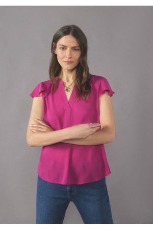 Blusa fluida escote pico