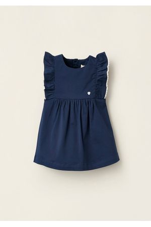 Vestido con Volantes y Encaje