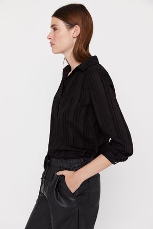 Blusa de raya tejida