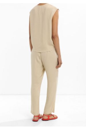 Parfois Top liso con botón