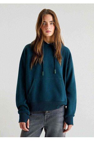 Sudadera logo relieve capucha