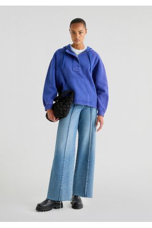 Sudadera lavada calavera tachuelas