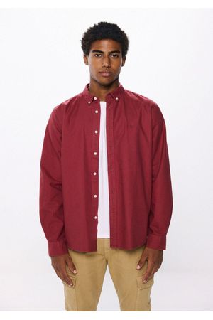 Camisa oxford tinte en prenda