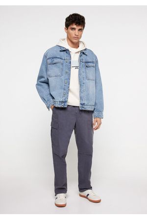 Chaqueta vaquera con bordado en espalda