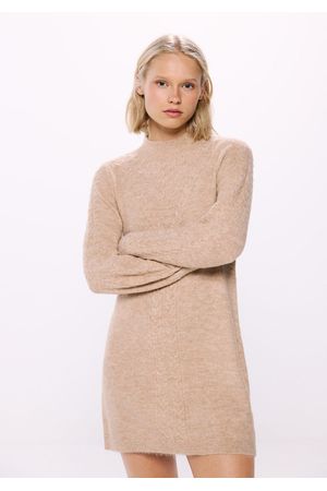 Vestido corto punto trenzas