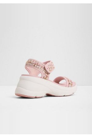 Sandalias gruesas bordadas con manzanilla