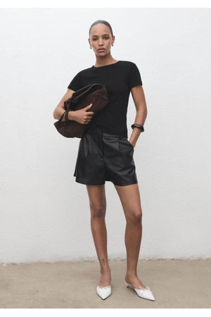 Shorts Pinzas Efecto Piel