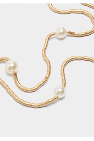 Collar largo con perlas